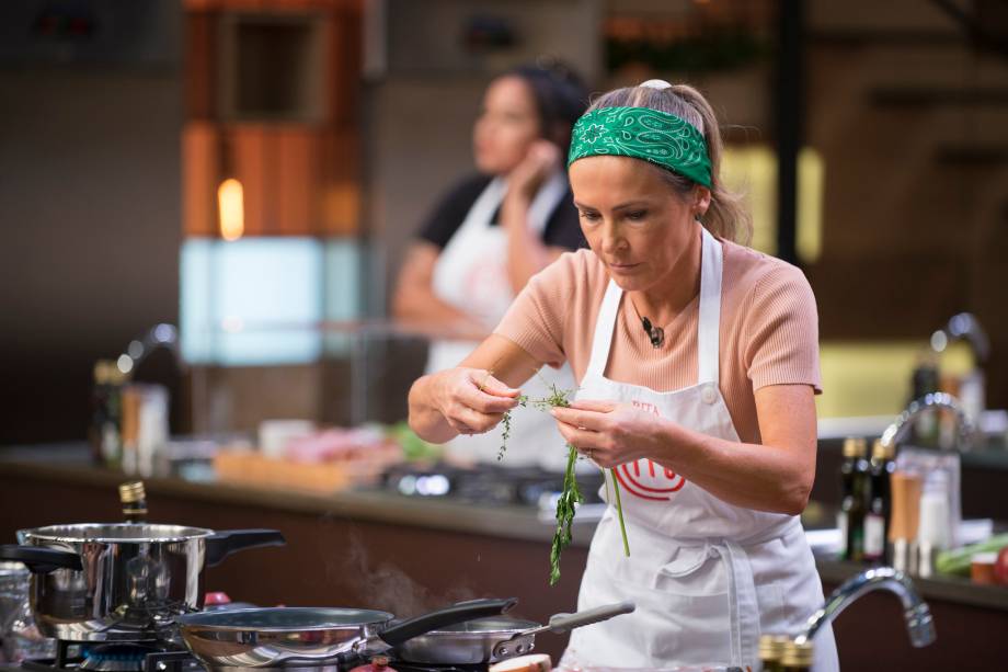 Rita optou por usar ervas frescas em seu prato Rita optou por usar ervas frescas em seu prato