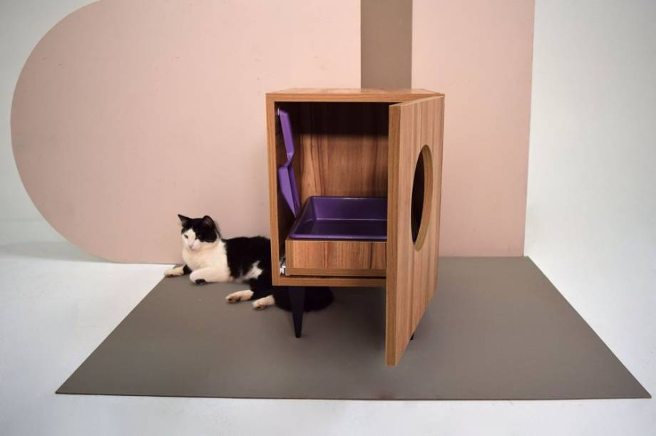 Banheiro WCat, de MDF laminado, nas medidas 50 x 38 x 59 cm, com gavetinha e caixa de areia. <a href="https://www.gattedo.com.br/none-29189613" target="_blank" rel="noopener">Gattedo</a>, R$ 320 Banheiro WCat, de MDF laminado, nas medidas 50 x 38 x 59 cm, com gavetinha e caixa de areia. <a href="https://www.gattedo.com.br/none-29189613" target="_blank" rel="noopener">Gattedo</a>, R$ 320