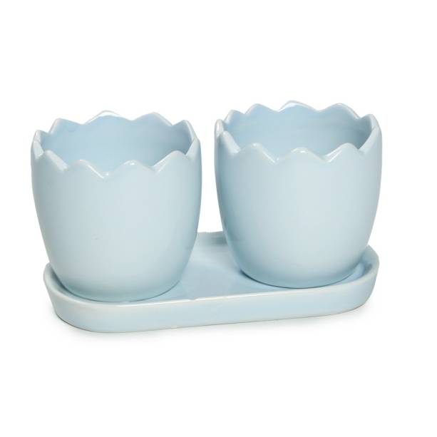 Cachepot Meio-ovo Duplo, de cerâmica azul, com suporte (15 cm). <a href="https://www.magazineluiza.com.br/cachepot-meio-ovo-duplo-em-ceramica-c-suporte-decoracao-azul-cromus/p/je3c01a0h0/fs/vdjp/" target="_blank" rel="noopener">Magazine Luiza</a>, R$ 43,90