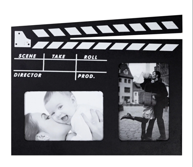 <span style="font-weight:400;">Porta-retrato Multifotos Claquete Preto, de 31 x 23 cm. </span><a href="https://www.leroymerlin.com.br/porta-retrato-multifotos-claquete-preto-31x23cm-2-fotos_89013904"><span style="font-weight:400;">Leroy Merlin,</span></a><span style="font-weight:400;"> R$ 79,90</span> <span style="font-weight:400;">Porta-retrato Multifotos Claquete Preto, de 31 x 23 cm. </span><a href="https://www.leroymerlin.com.br/porta-retrato-multifotos-claquete-preto-31x23cm-2-fotos_89013904"><span style="font-weight:400;">Leroy Merlin,</span></a><span style="font-weight:400;"> R$ 79,90</span>