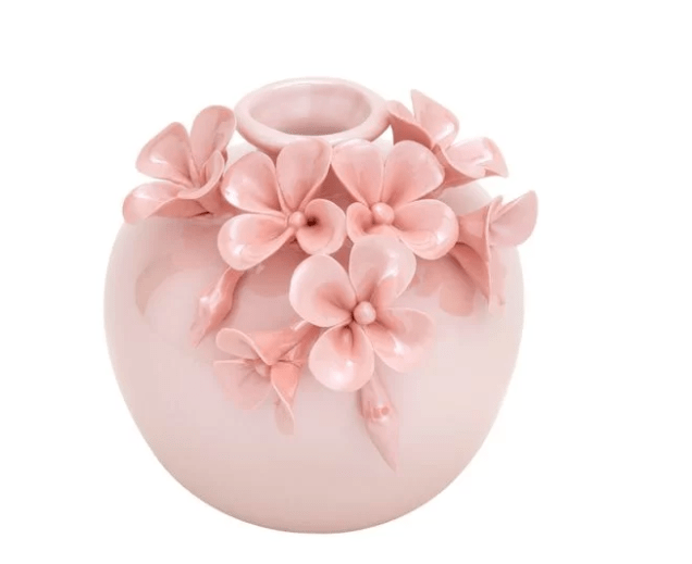 Vaso Botanic Delicate de porcelana, com 9 cm de altura. <a href="https://www.camicado.com.br/p/vaso-botanic-delicate-9-cm-home-style/-/A-000000000000049511-br.lc?sku=000000000000049511" target="_blank" rel="noopener">Camicado</a>, R$ 59,99