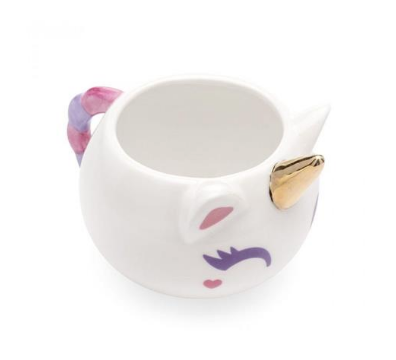 Caneca de porcelana com formato de unicórnio e capacidade para 380 ml. <a href="https://www.pontofrio.com.br/UtilidadesDomesticas/SobremesaChaeCafe/Canecas/caneca-formato-unicornio-magico-ludi-14073199.html?utm_medium=cpc&utm_source=gp_pla&IdSku=14073199&idLojista=17259&utm_campaign=utld_shopping&gclid=EAIaIQobChMIvdfumO6G4gIVhAmRCh23OgdsEAkYBiABEgLcLPD_BwE" target="_blank" rel="noopener">Ponto Frio</a>, R$ 68,73 Caneca de porcelana com formato de unicórnio e capacidade para 380 ml. <a href="https://www.pontofrio.com.br/UtilidadesDomesticas/SobremesaChaeCafe/Canecas/caneca-formato-unicornio-magico-ludi-14073199.html?utm_medium=cpc&utm_source=gp_pla&IdSku=14073199&idLojista=17259&utm_campaign=utld_shopping&gclid=EAIaIQobChMIvdfumO6G4gIVhAmRCh23OgdsEAkYBiABEgLcLPD_BwE" target="_blank" rel="noopener">Ponto Frio</a>, R$ 68,73