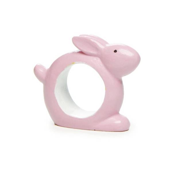 Jogo de argolas de guardanapo Coelho Rosé, de resina. <a href="https://www.artedolardecor.com.br/pascoa/Jogo-c-4-Argolas-de-Guardanapo-Rabbit-Rose" target="_blank" rel="noopener">Arte do Lar,</a> R$ 42 o kit com quatro