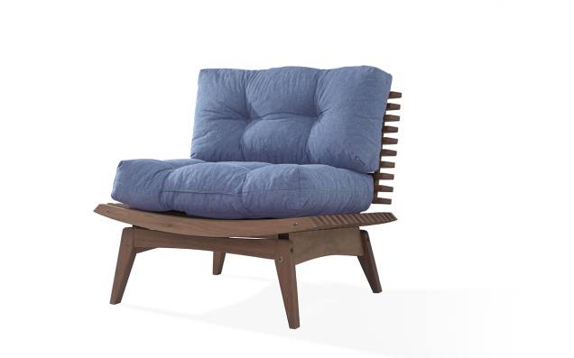 Poltrona Eclipse (80 x 69 x 60 cm), com estrutura de eucalipto e acabamento em algodão rústico. <a href="https://www.ideastore.com.br/produtos/22-4074/poltrona+para+sala+eclipse+stain+nogueira+-+tec+930+azul+claro+-+80x69x69+cm" target="_blank" rel="noopener">IdeaStore</a>, R$ 1121,87 Poltrona Eclipse (80 x 69 x 60 cm), com estrutura de eucalipto e acabamento em algodão rústico. <a href="https://www.ideastore.com.br/produtos/22-4074/poltrona+para+sala+eclipse+stain+nogueira+-+tec+930+azul+claro+-+80x69x69+cm" target="_blank" rel="noopener">IdeaStore</a>, R$ 1121,87