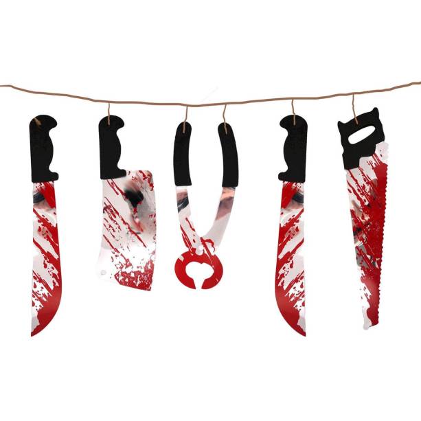 Varal de facas com sangue, de laminado e EVA, com 2 m de extensão. <a href="https://www.maxfesta.com.br/varal-de-facas-com-sangue-24237/p?cc=236" target="_blank" rel="noopener">Max Festa</a>, R$ 10,90 Varal de facas com sangue, de laminado e EVA, com 2 m de extensão. <a href="https://www.maxfesta.com.br/varal-de-facas-com-sangue-24237/p?cc=236" target="_blank" rel="noopener">Max Festa</a>, R$ 10,90