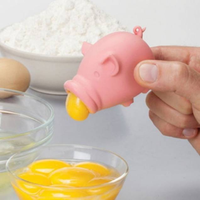 Separador de gema de silicone. <a href="https://www.larutillar.com.br/utilidades-domesticas/linha-silicone/separador-de-gema-silicone-porco" target="_blank" rel="noopener">Lar Util Lar</a>, R$ 14,90 Separador de gema de silicone. <a href="https://www.larutillar.com.br/utilidades-domesticas/linha-silicone/separador-de-gema-silicone-porco" target="_blank" rel="noopener">Lar Util Lar</a>, R$ 14,90