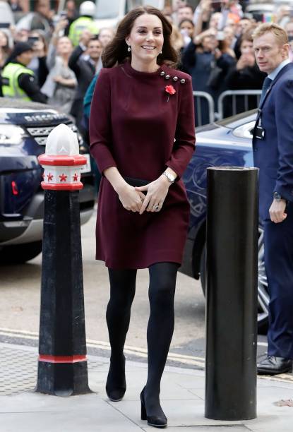 <strong>7 de novembro</strong> // com um look <span>Diane von Furstenberg, Kate foi ao jantar anual do Centro Anna Freud para Crianças e Famílias em Londres, no Palácio de K</span>ensington.