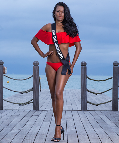 Isabel Correa - 27 anos - Modelo - Estudante de Recursos Humanos - Curiosidade: deseja ter a oportunidade de mudar o mundo de muitas pessoas. Isabel Correa - 27 anos - Modelo - Estudante de Recursos Humanos - Curiosidade: deseja ter a oportunidade de mudar o mundo de muitas pessoas.