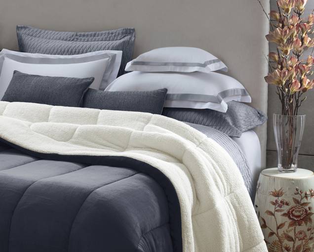 Coberdrom Naturalle Fashion, queen (2,20 x 2,45 m), de microfibra. <a href="https://www.zelo.com.br/coberdrom-dupla-face-naturalle-fashion-queen-sultan-p994175" target="_blank" rel="noopener">Zelo</a>, R$ 249,90 Coberdrom Naturalle Fashion, queen (2,20 x 2,45 m), de microfibra. <a href="https://www.zelo.com.br/coberdrom-dupla-face-naturalle-fashion-queen-sultan-p994175" target="_blank" rel="noopener">Zelo</a>, R$ 249,90