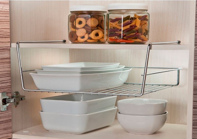 Organizador de prateleira cromado. Pelo valor de R$ 69,80 na <a href="https://www.ordenato.com.br/departamento/cozinha/organizadores-de-armarios-84/organizador-de-armario-prateleira-46cm-1128" target="_blank" rel="noopener">Ordenato</a>. Organizador de prateleira cromado. Pelo valor de R$ 69,80 na <a href="https://www.ordenato.com.br/departamento/cozinha/organizadores-de-armarios-84/organizador-de-armario-prateleira-46cm-1128" target="_blank" rel="noopener">Ordenato</a>.