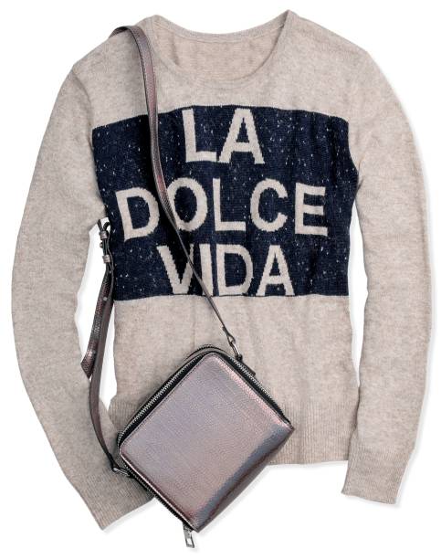 Tricô, Animale, R$ 458, tel. (11) 94243 1368. Bolsa de couro, Joulik para C&A, R$ 170, tel. (11) 2131 0004. Tricô, Animale, R$ 458, tel. (11) 94243 1368. Bolsa de couro, Joulik para C&A, R$ 170, tel. (11) 2131 0004.