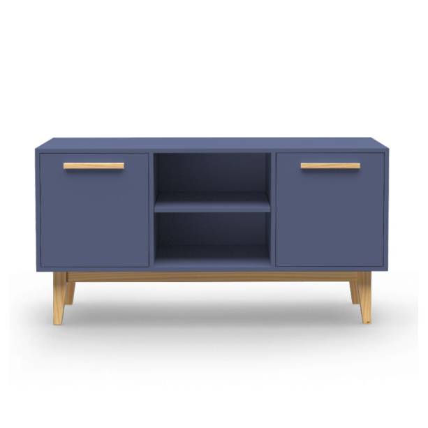 Rack Pine, da Veromobili, de MDF com acabamento laqueado e pés de pínus, nas medidas 1,20 x 0,45 x 0,63 m. <a href="https://www.americanas.com.br/produto/33545527?pfm_carac=rack%20azul&pfm_index=0&pfm_page=search&pfm_pos=grid&pfm_type=search_page%20&sellerId" target="_blank" rel="noopener">Americanas.com</a>, R$ 921,40 Rack Pine, da Veromobili, de MDF com acabamento laqueado e pés de pínus, nas medidas 1,20 x 0,45 x 0,63 m. <a href="https://www.americanas.com.br/produto/33545527?pfm_carac=rack%20azul&pfm_index=0&pfm_page=search&pfm_pos=grid&pfm_type=search_page%20&sellerId" target="_blank" rel="noopener">Americanas.com</a>, R$ 921,40