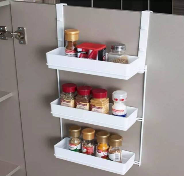 Porta-temperos triplo para porta, da Metaltru. Vale R$ 44,30 no <a href="https://www.submarino.com.br/produto/19290529/porta-temperos-para-porta-triplo-metaltru-branco?WT.srch=1&epar=bp_pl_00_go_g35198&gclid=EAIaIQobChMI9eze0KvZ3QIVgQ2RCh06vAgoEAkYAiABEgJb9PD_BwE&opn=XMLGOOGLE&sellerId=11728637000115" target="_blank" rel="noopener">Submarino</a>. Porta-temperos triplo para porta, da Metaltru. Vale R$ 44,30 no <a href="https://www.submarino.com.br/produto/19290529/porta-temperos-para-porta-triplo-metaltru-branco?WT.srch=1&epar=bp_pl_00_go_g35198&gclid=EAIaIQobChMI9eze0KvZ3QIVgQ2RCh06vAgoEAkYAiABEgJb9PD_BwE&opn=XMLGOOGLE&sellerId=11728637000115" target="_blank" rel="noopener">Submarino</a>.