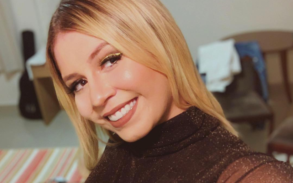 Após parto normal, Marília Mendonça postou mais uma foto perfeita de Léo