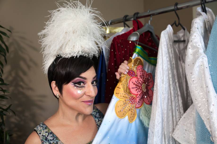 A diva Simone Gutierrez: "Como é bom proporcionar isso para as pessoas" A diva Simone Gutierrez: "Como é bom proporcionar isso para as pessoas"