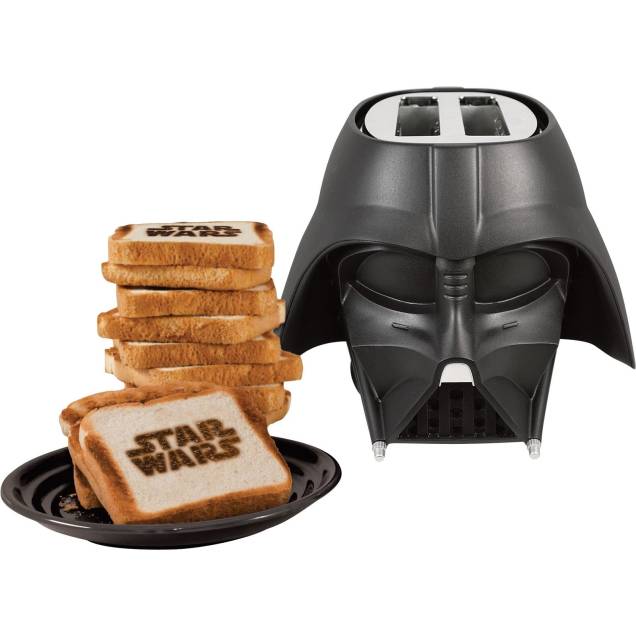 Torradeira Darth Vader, de PVC e metal (27 x 30 x 21 cm). <a href="https://www.toyshow.com.br/torradeira-star-wars-darth-vader-think-geek" target="_blank" rel="noopener">Toy Show</a>, R$ 499,90 Torradeira Darth Vader, de PVC e metal (27 x 30 x 21 cm). <a href="https://www.toyshow.com.br/torradeira-star-wars-darth-vader-think-geek" target="_blank" rel="noopener">Toy Show</a>, R$ 499,90
