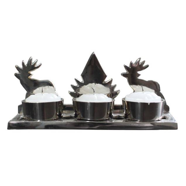 Castiçal de metal, de 16 x 16 cm, com três velas. <a href="https://www.dafiti.com.br/Castical-Natal-Lola-Home-3-Velas-Metalizada-Prata-3547195.html" target="_blank" rel="noopener">Dafiti</a>, R$ 116 Castiçal de metal, de 16 x 16 cm, com três velas. <a href="https://www.dafiti.com.br/Castical-Natal-Lola-Home-3-Velas-Metalizada-Prata-3547195.html" target="_blank" rel="noopener">Dafiti</a>, R$ 116