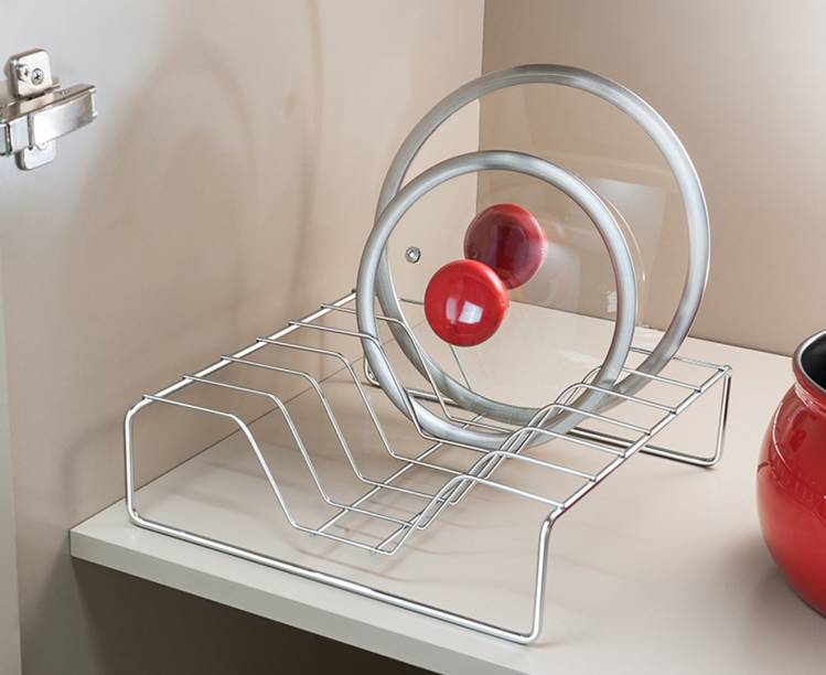 Organizador de tampas (para seis tampas). Vale R$ 39,90 no <a href="https://www.tudoorganizado.com.br/cozinha/organizador-de-tampas-cromado" target="_blank" rel="noopener">Tudo Organizado</a>. Organizador de tampas (para seis tampas). Vale R$ 39,90 no <a href="https://www.tudoorganizado.com.br/cozinha/organizador-de-tampas-cromado" target="_blank" rel="noopener">Tudo Organizado</a>.