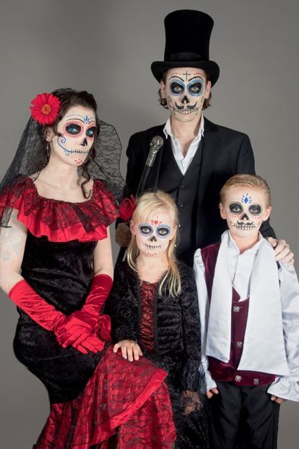 Fantasia de família para Halloween - Caveiras mexicanas
