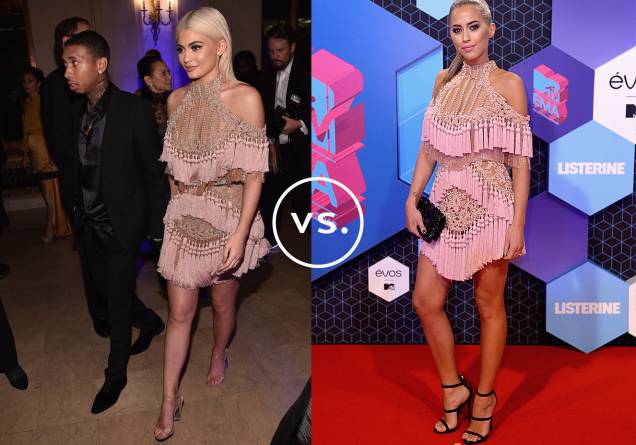 <strong>Kylie Jenner</strong> e <strong>Kenza</strong> vestem <strong>Balmain</strong>. Supertrabalhado e com forte pegada fashionista, o vestido de franjas não precisa de muitos complementos para ficar pronto para a festa. <strong>Kylie Jenner</strong> e <strong>Kenza</strong> vestem <strong>Balmain</strong>. Supertrabalhado e com forte pegada fashionista, o vestido de franjas não precisa de muitos complementos para ficar pronto para a festa.