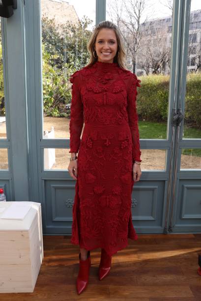 Helena Bordon no desfile da Valentino