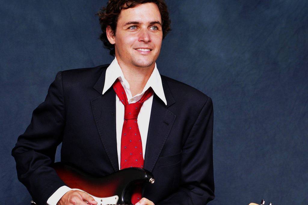 Sensibilizados, fãs ajudam Felipe Dylon a divulgar novo trabalho