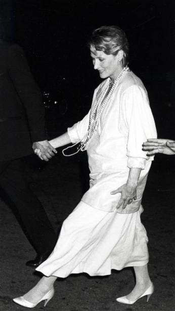 <strong>1986</strong>, indicada a Melhor Atriz por <em>Entre Dois Amores</em> <strong>1986</strong>, indicada a Melhor Atriz por <em>Entre Dois Amores</em>