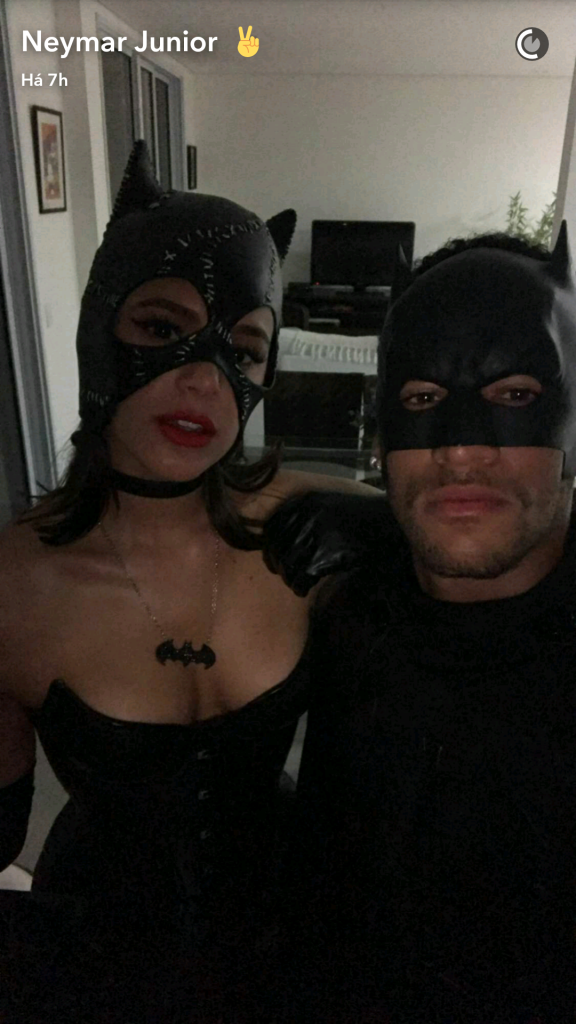 Bruna Marquezine e Neymar fantasia