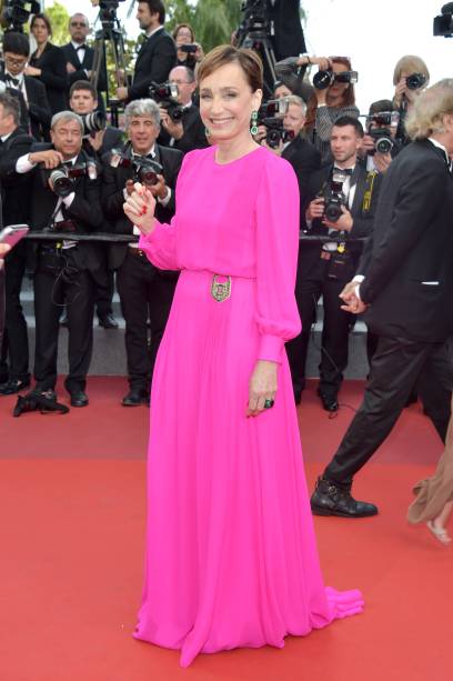 22.05.17 <span>//</span> <strong>Kristin Scott Thomas</strong> de <strong>Schiaparelli Couture</strong> na première de <em>The Killing of a Sacred Deer</em>