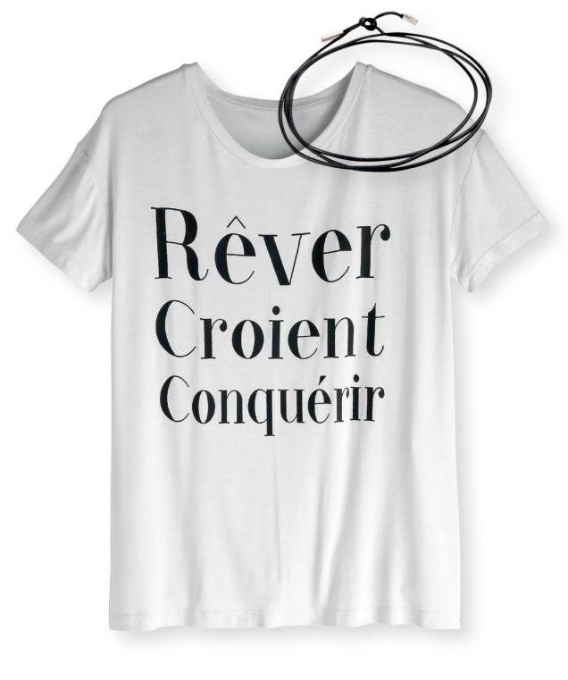 Camiseta de algodão, Inspirée, R$ 152, tel. (11) 3845 0738. Choker de couro, Ag Guerreiro, R$ 238, agguerreiro.com.br. Camiseta de algodão, Inspirée, R$ 152, tel. (11) 3845 0738. Choker de couro, Ag Guerreiro, R$ 238, agguerreiro.com.br.