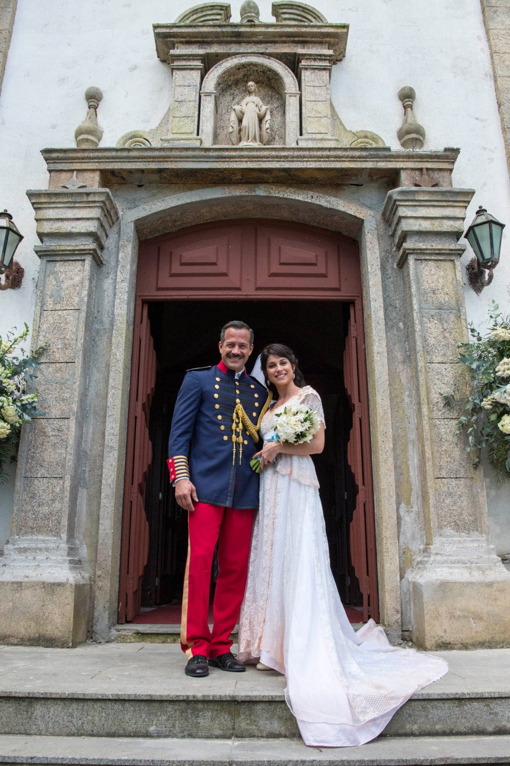 Orgulho e Paixão: casamento de Mariana ( Chandelly Braz) e Coronel Brandão ( Malvino Salvador)