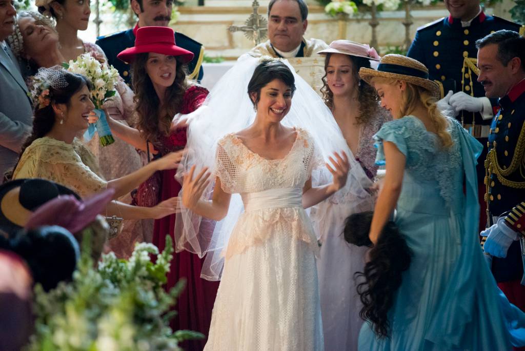 Orgulho e Paixão: casamento de Mariana ( Chandelly Braz) e Coronel Brandão ( Malvino Salvador) Orgulho e Paixao