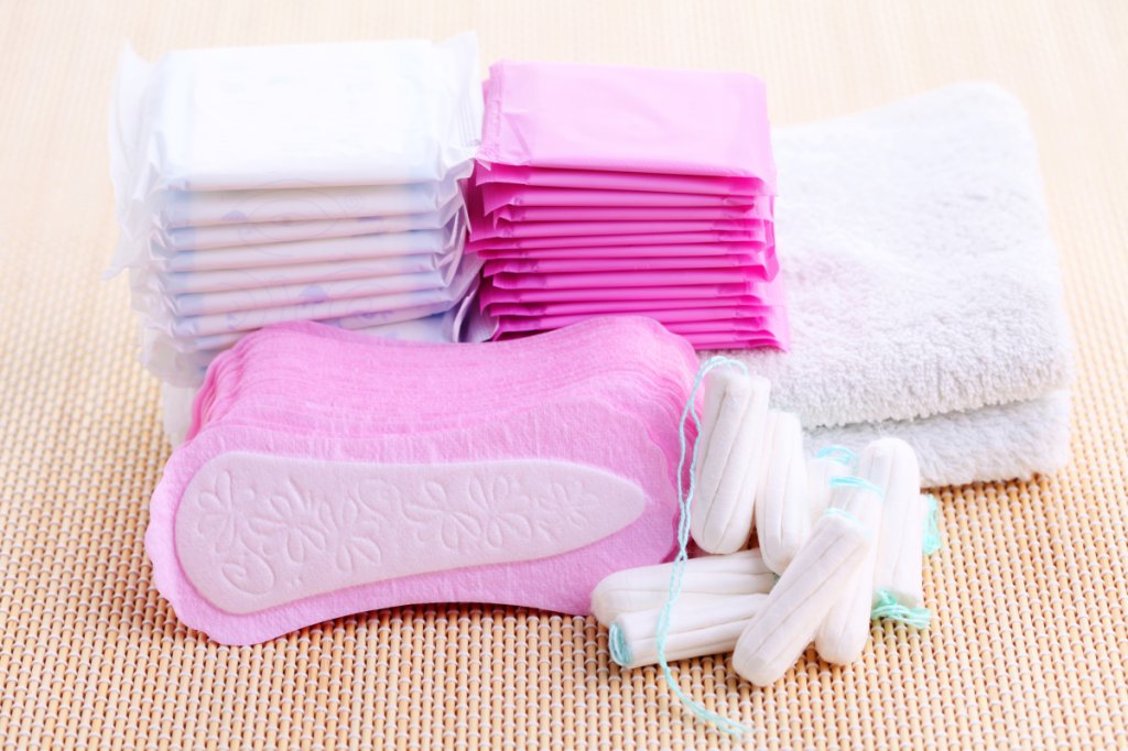 Inciclo - Quando ficamos menstruadas sentimos que nosso cheiro muda, entre  outras coisas, é claro. Essa mudança se dá porque com absorventes internos  ou externos o sangue entra em contato com o