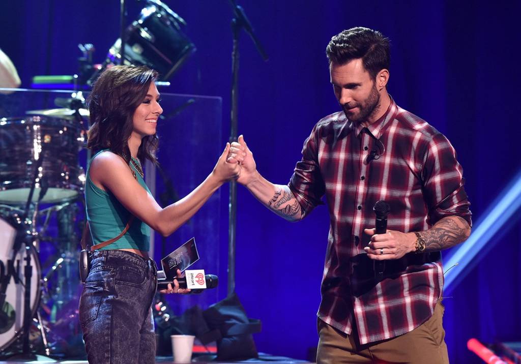 Adam Levine se oferece para pagar funeral de Christina Grimmie, do “The Voice” norte-americano