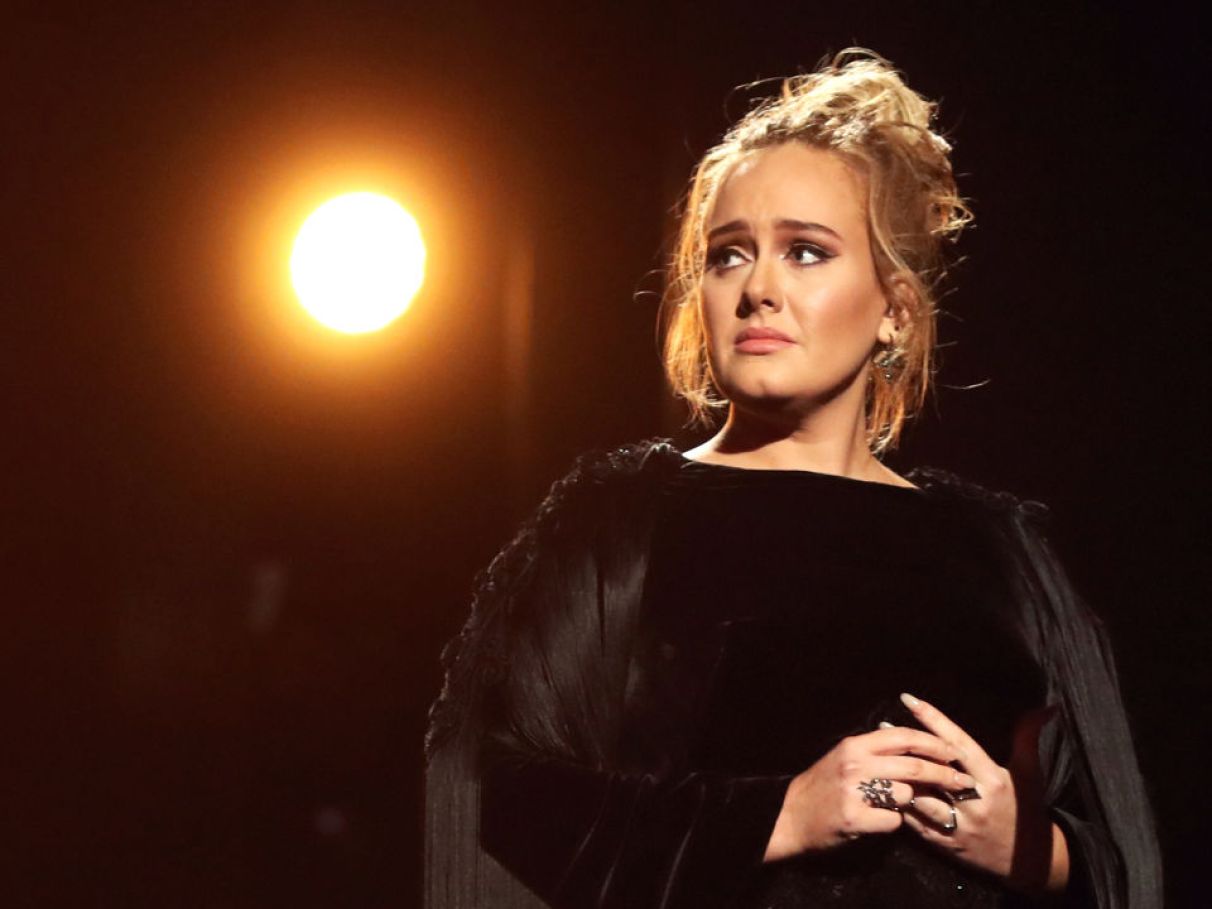 Adele levanta possibilidade de trazer sua turnê ao Brasil