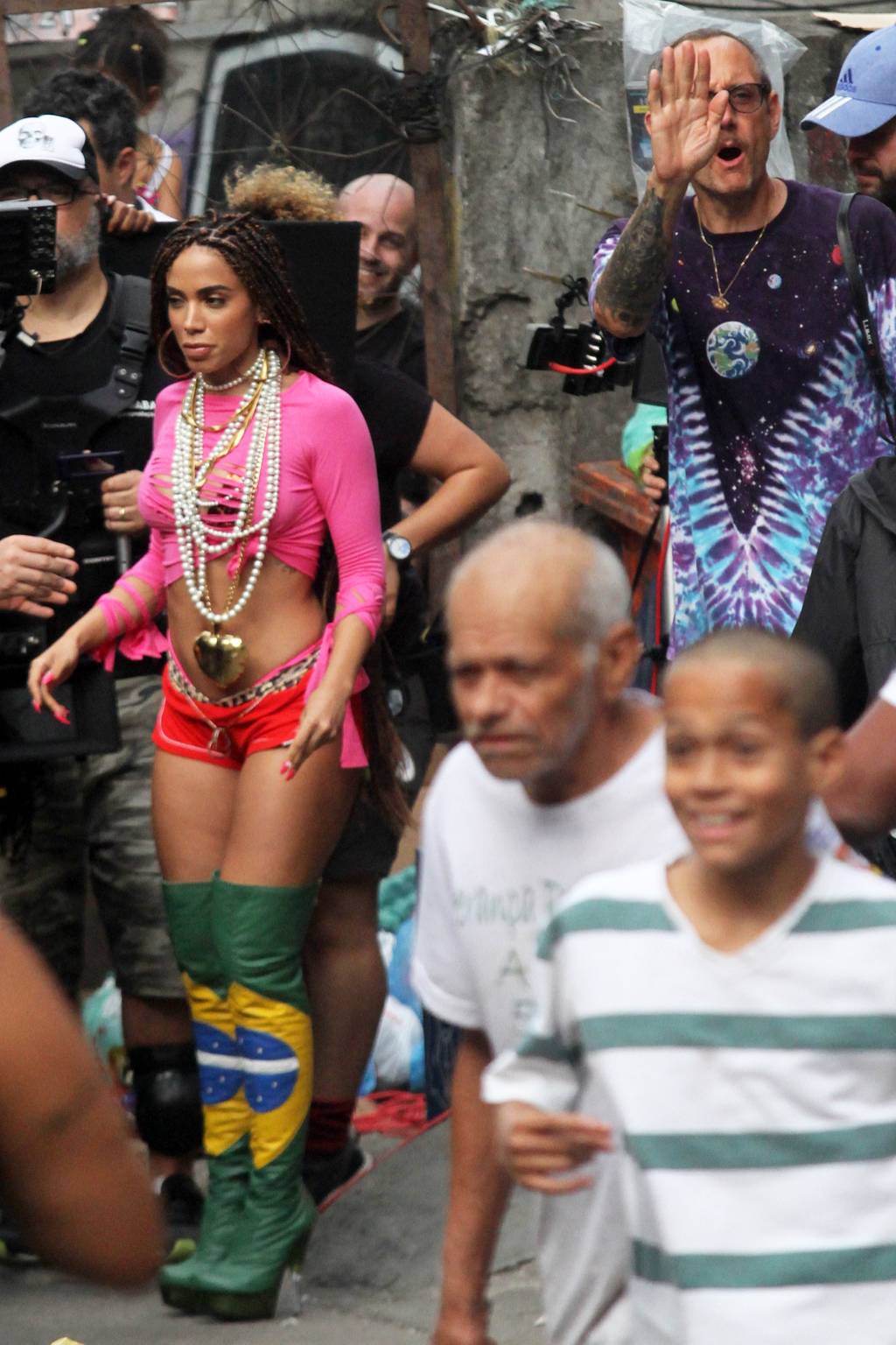 agnews_foto_gravacao_clipe_da_anitta_no_morro_do_vidigal_20170821_1420_g