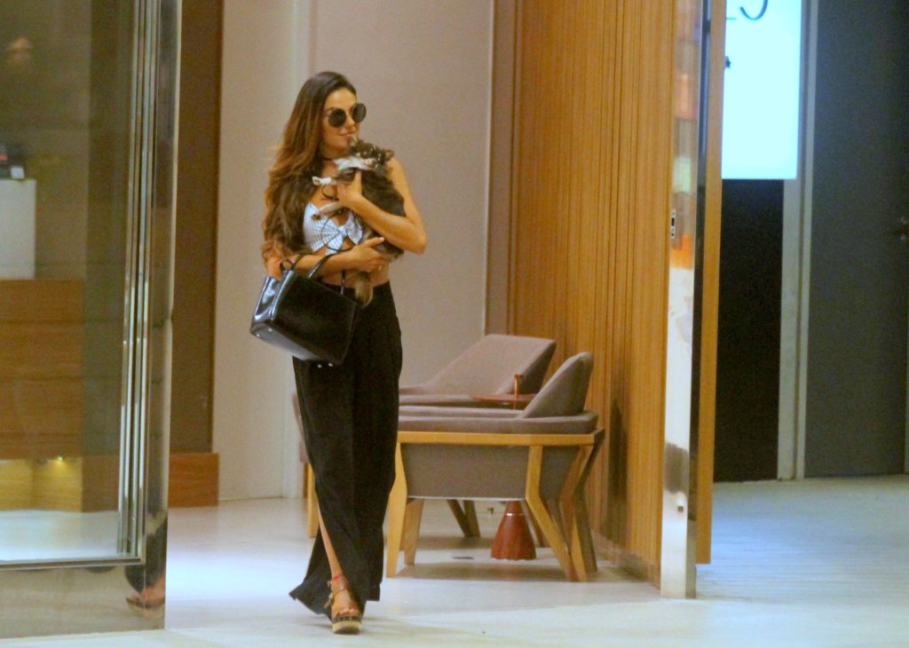 Isis Valverde look