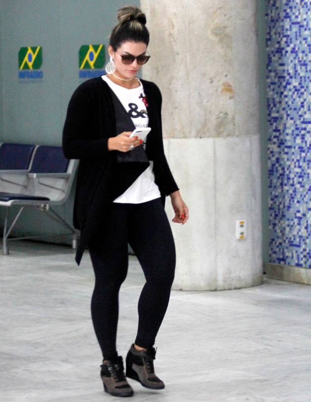 Flávia Alessandra Flávia Alessandra