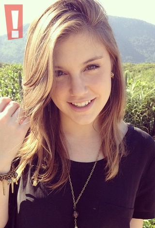 Alice Wegmann faz autocrítica e dispara: Eu revejo as cenas e acho engraçado. Como eu era ruim!