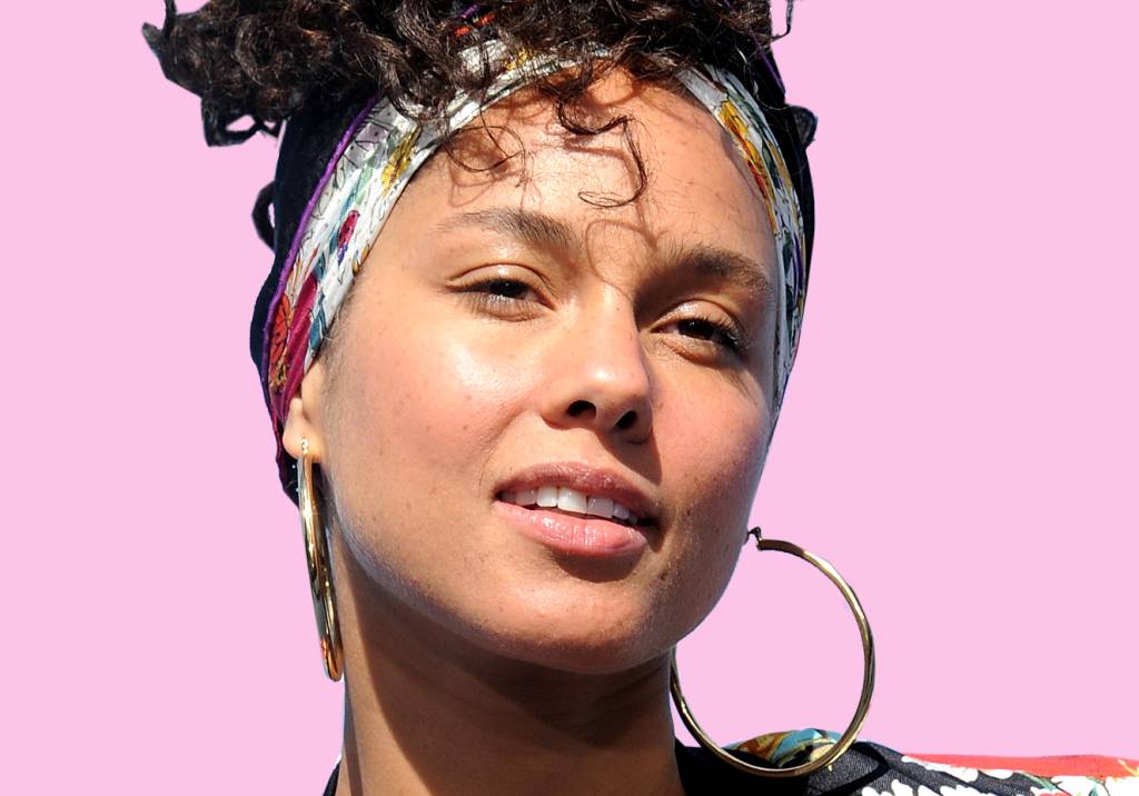 Quanto custa para Alicia Keys sair de casa sem maquiagem?