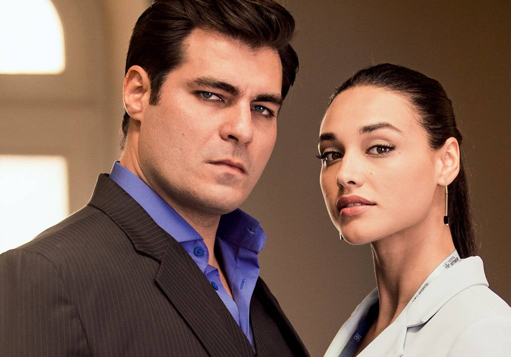 Vídeo: Marcos e Sueli são os pais de Azeitona!