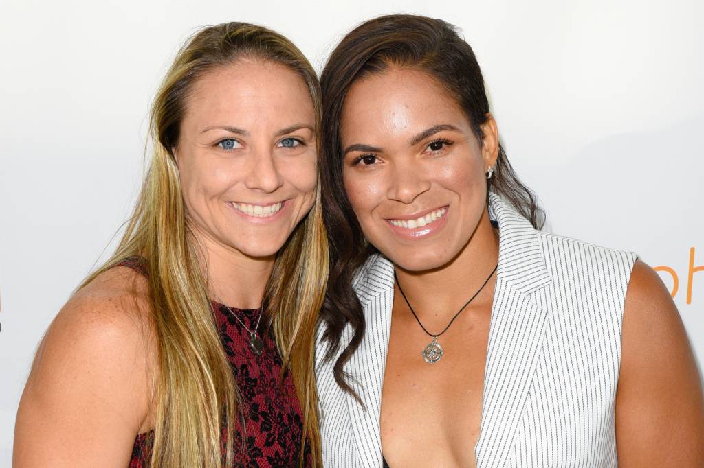 Amanda Nunes e Nina Ansaroff