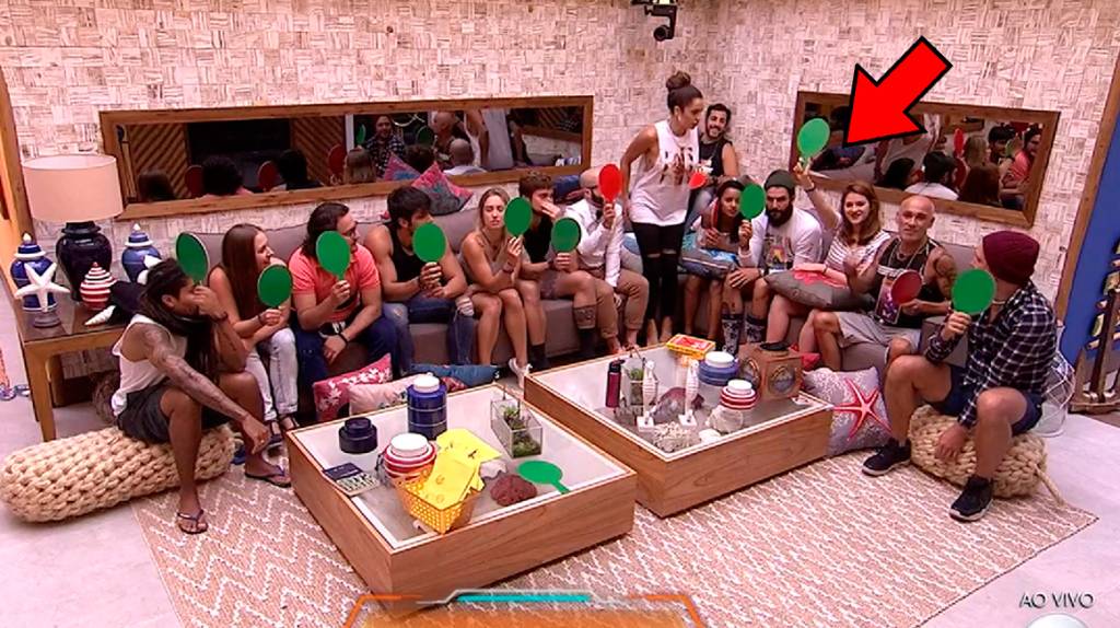 Em Jogo da Discórdia morno, Ana Clara zoa o próprio pai no BBB18