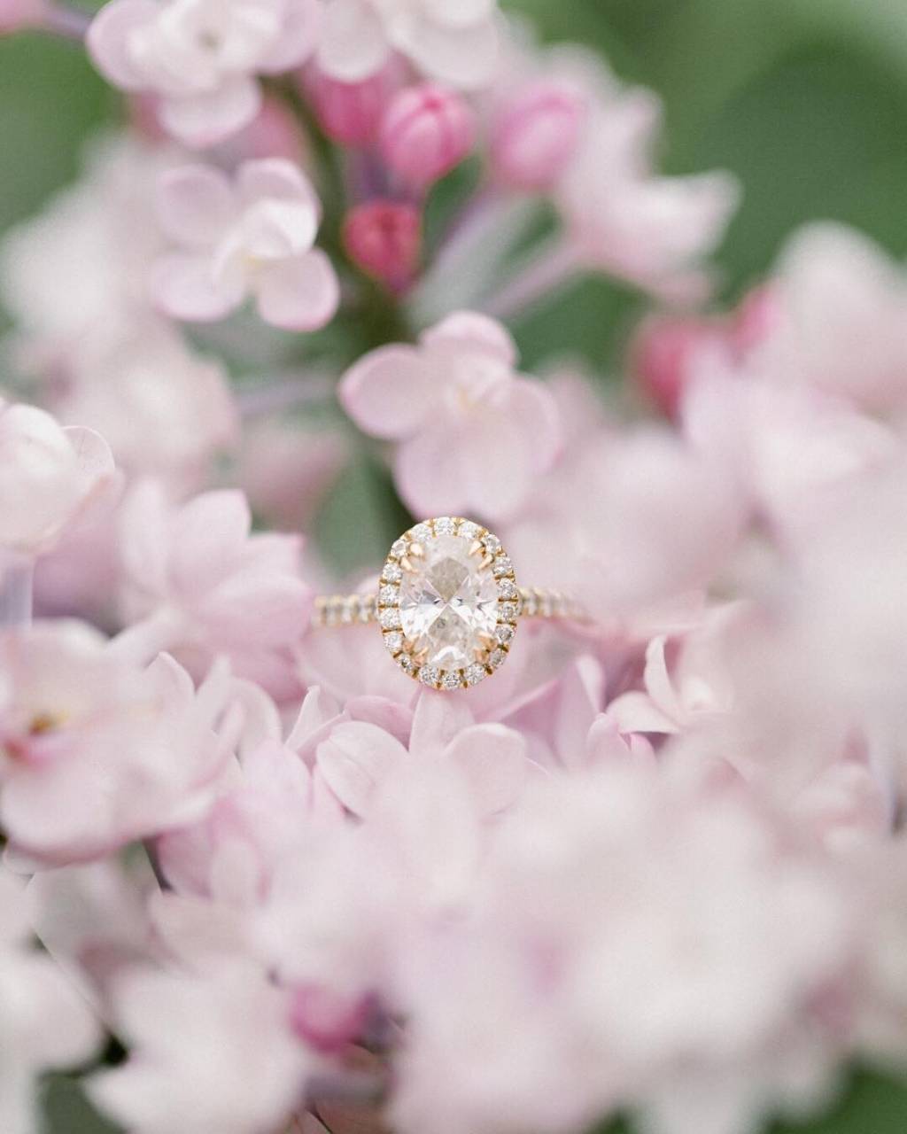 Maiores tendências de casamento de acordo com o Pinterest anel-oval