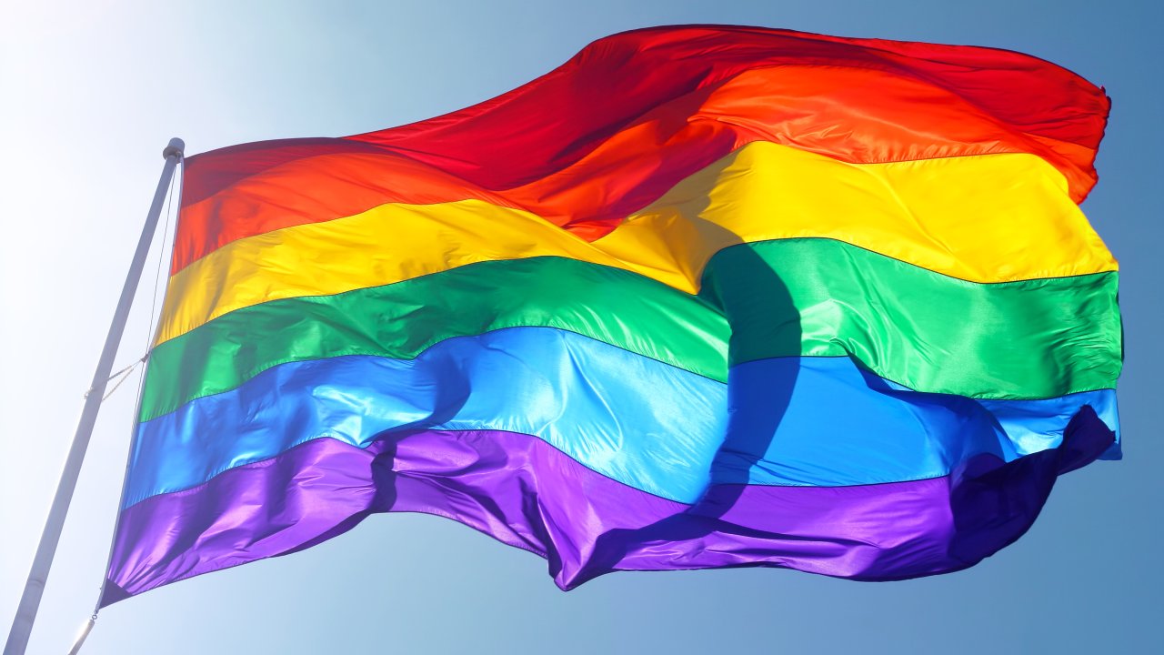 Parada do Orgulho LGBT+ de São Paulo: 26º edição voltou à Avenida Paulista hoje (19) depois de duas edições virtuais