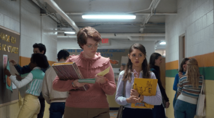 Criador de Stranger Things promete fazer justiça à Barb na segunda temporada