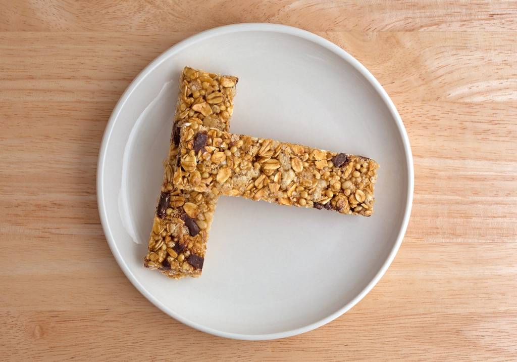 Sem dúvidas: saiba como escolher a barrinha de cereal mais saudável