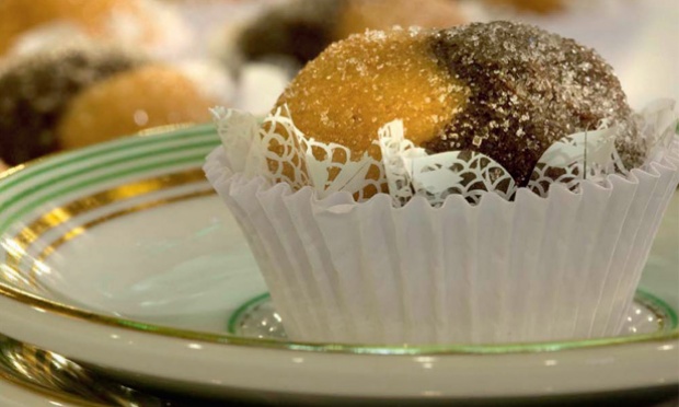Doces momentos: a história da Confeitaria Colombo Doces momentos: a história da Confeitaria Colombo