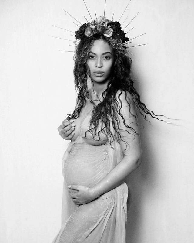 Beyoncé, grávida de gemêos