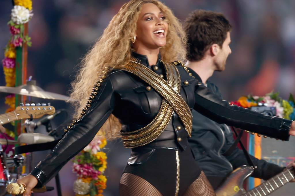 Beyoncé bey-17